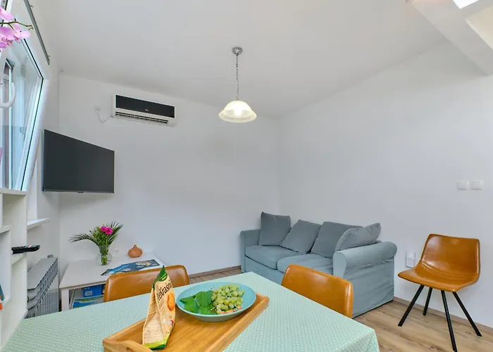 Pepermint - Health On The Island Of Vitality Apartament Veli Lošinj